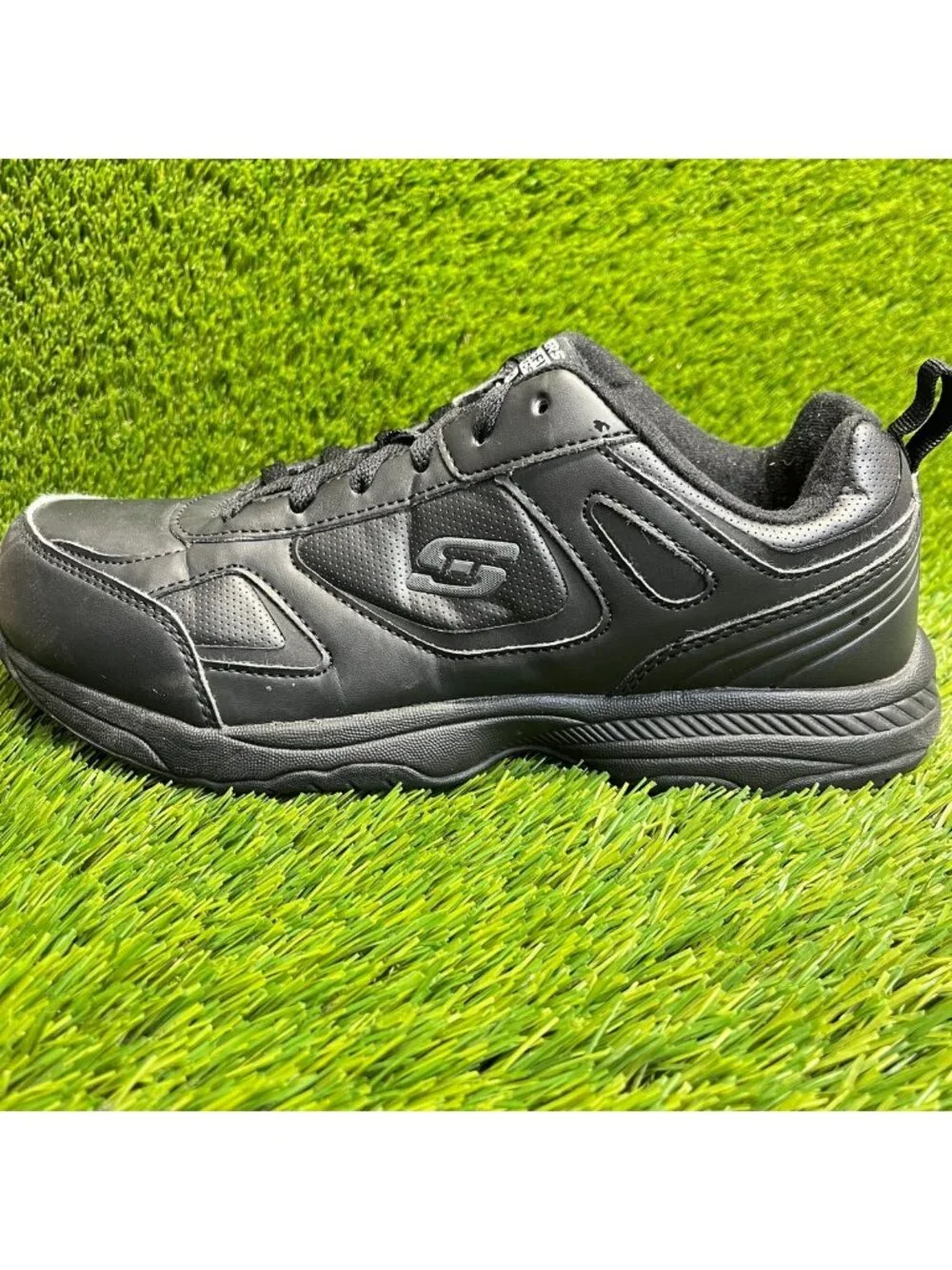 Skechers please review